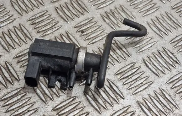 Volkswagen Caddy Turbo solenoid valve 1J0906627C