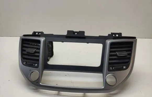 Hyundai Tucson TL Dash center air vent grill 84740D7800 97420C7900 97410C7900