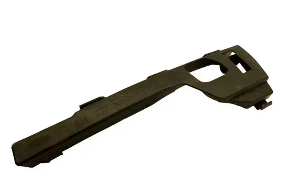 Ford Focus Front bumper mounting bracket 4M5117E857AC