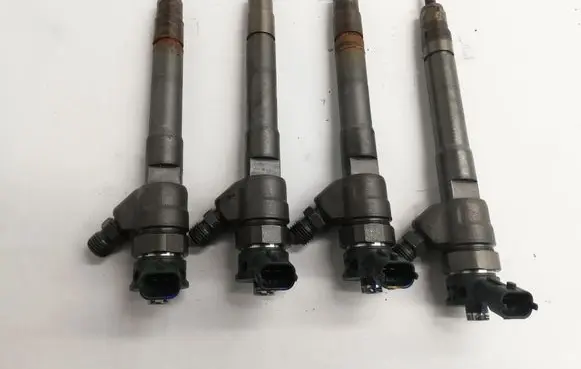 Fuel injectors set