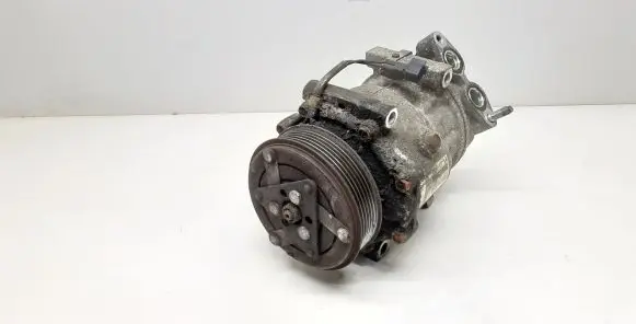 Volvo V60 Air conditioning (A/C) compressor (pump) 31348213