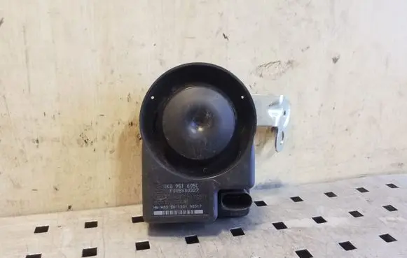 Alarm system siren