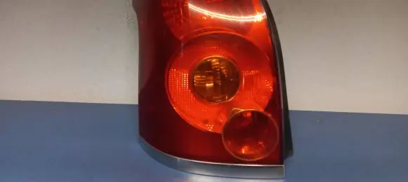 Toyota Avensis T250 Rear/tail lights RS1022A011B
