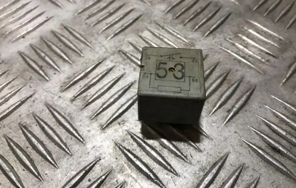 Audi A4 S4 B6 8E 8H Other relay 141951253 20240072