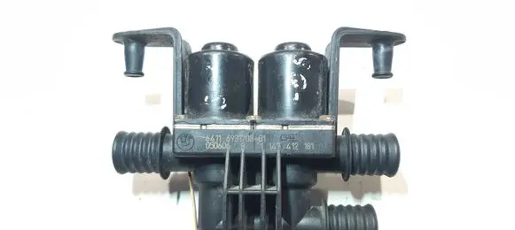 BMW 5 E60 E61 Coolant heater control valve 6931708 1147412181 050606