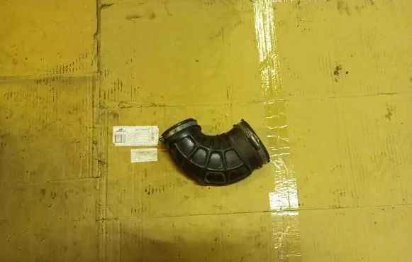 Renault Master II Air intake hose/pipe 8200107155