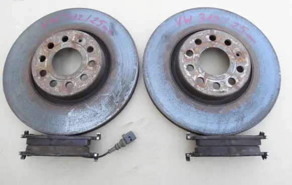 Volkswagen PASSAT B8 Front brake disc