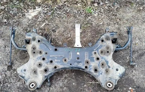 Hyundai Santa Fe Front axle beam 