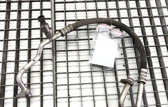 Renault Twingo II Air conditioning (A/C) pipe/hose 8200456582B