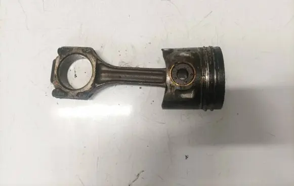 Audi A3 S3 8L Piston with connecting rod