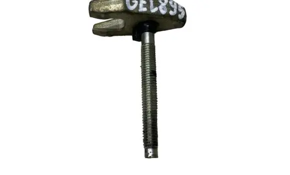 Nissan Qashqai Fuel Injector clamp holder