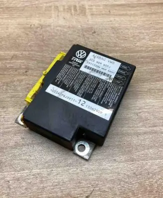 Volkswagen PASSAT B6 Airbag control unit/module 3C0909605J 391130