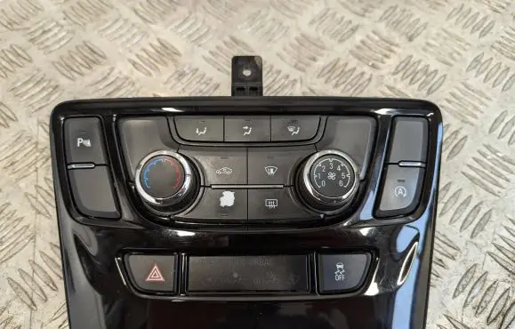 Opel Mokka X Climate control unit 39081561