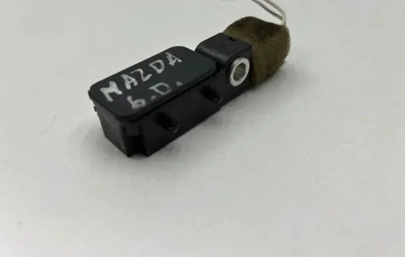 Mazda 6 Airbag deployment crash/impact sensor GJ6A57KC0 C2875ZKYK621