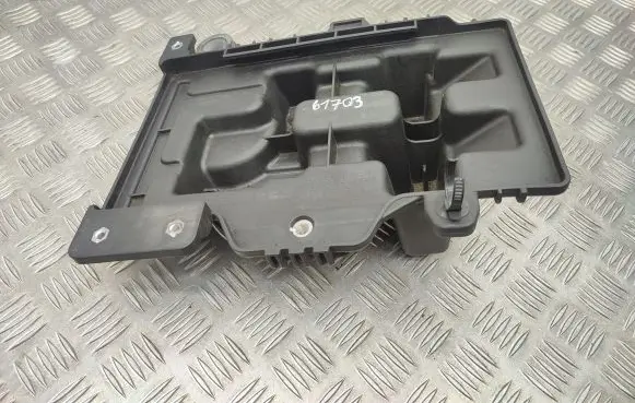 KIA Sportage Battery tray 37150D7000