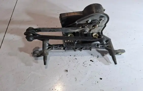 Front wiper linkage and motor