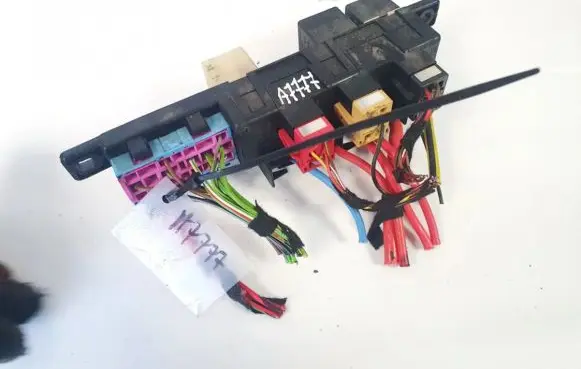 Audi A3 S3 8L Fuse box set 8l0941822 896081000
