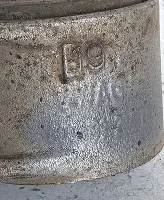 Volkswagen Polo IV 9N3 Engine mounting bracket 6Q0199294D