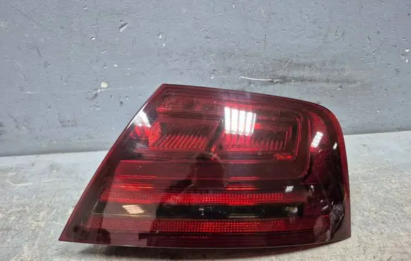 Audi A8 S8 D4 4H Rear/tail lights 4H0945096A 596004
