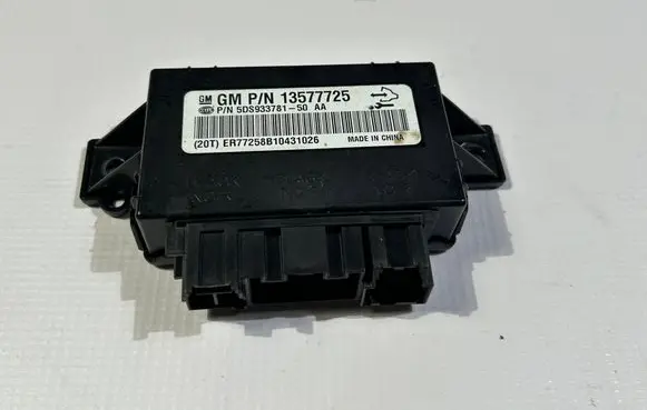 Chevrolet Camaro Seat control module 13577725