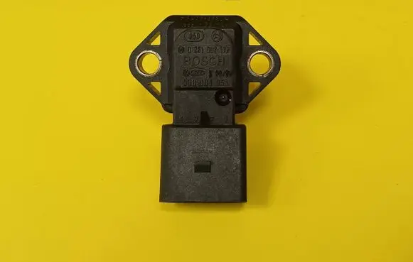 Audi A4 S4 B5 8D Air pressure sensor 038906051