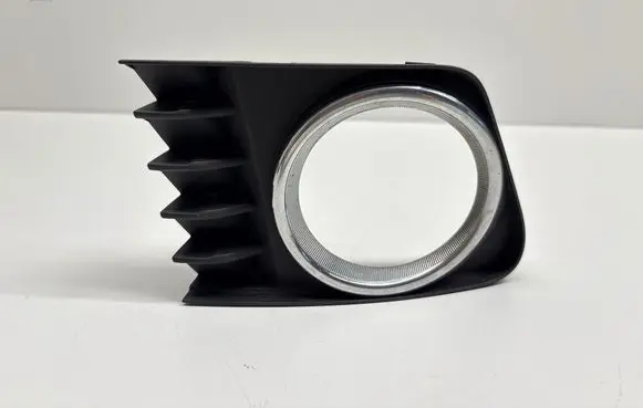 Toyota Prius+ (ZVW40) Front bumper lower grill 5204047010 8148247040