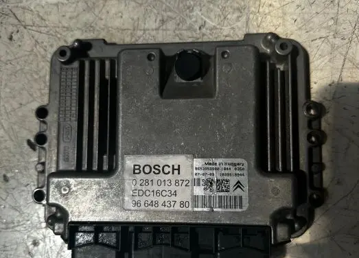 Peugeot 207 Engine control unit/module 9653958980 1039S18944 0281013872