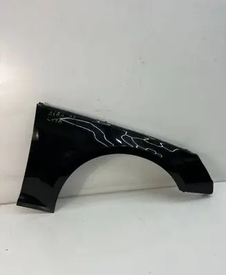 Audi A4 S4 B9 Fender LY9C