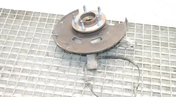 Opel Astra J Front wheel hub
