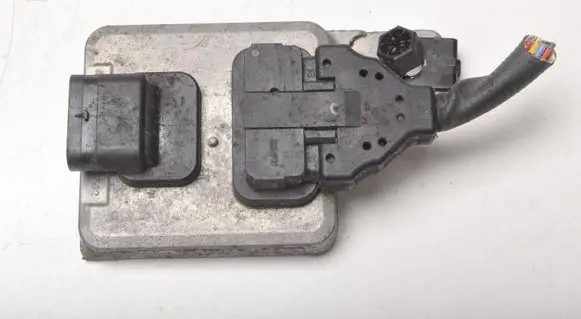 Audi Q3 F3 Trunk lid opening control unit 04L907805L