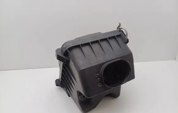 Mitsubishi Galant Air filter box MR212880