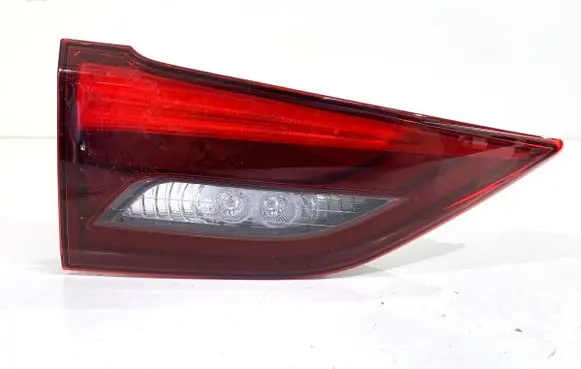 Toyota Avensis T270 Rear/tail lights