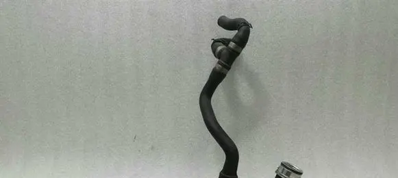 Mercedes-Benz SLK R171 Engine coolant pipe/hose A1715010082