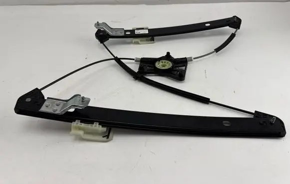 Audi Q2 - Front door window regulator with motor 81A837461