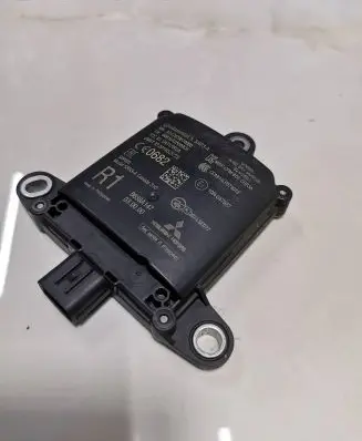 Mitsubishi Outlander Blind spot module 2014DJ5772 00B16B25009CA A2C7579570000