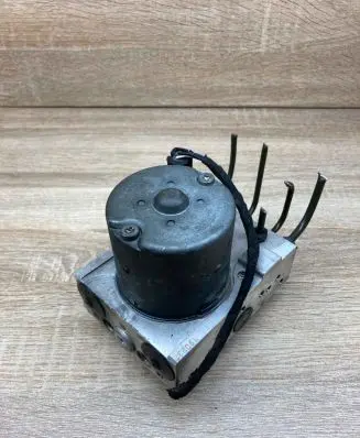 BMW 5 E39 ABS Pump 6758969 0265225005 WithPlug
