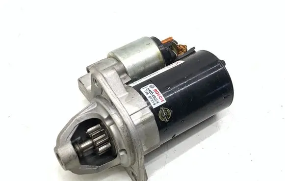 BMW 5 F10 F11 Starter motor 77907319 SR0492X