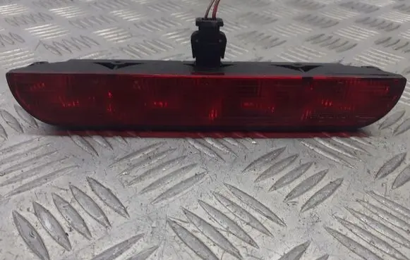Audi A4 S4 B5 8D Third/center stoplight 8D5945097A