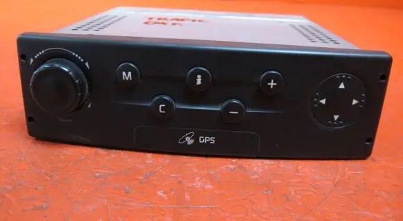 Renault Trafic II (X83) Radio/CD/DVD/GPS head unit 8200348745