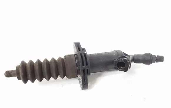 Clutch slave cylinder