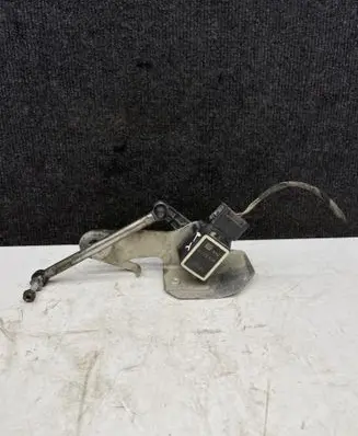 Headlight/headlamp level sensor