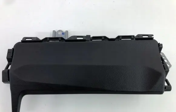 Suzuki Swift II Knee airbag 