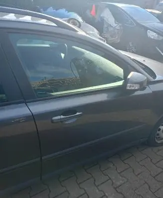 Volvo V50 Front door