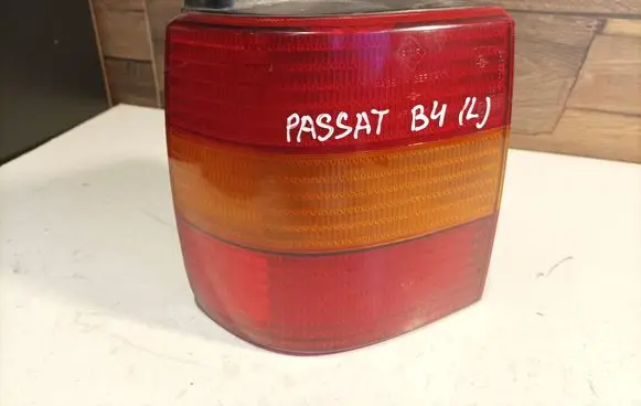 Volkswagen PASSAT B4 Rear/tail lights 3A9945257 394125