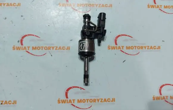 Audi Q3 F3 Fuel injector 05E036A