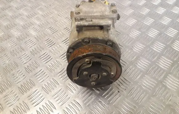Volkswagen Golf V Air conditioning (A/C) compressor (pump)