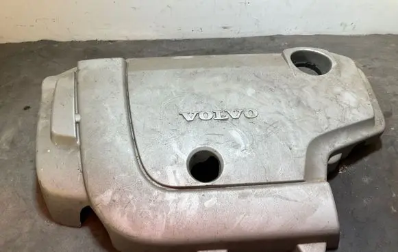 Volvo XC70 Engine cover (trim)