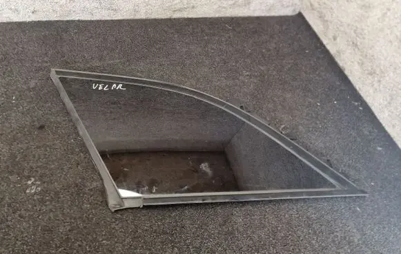 Land Rover Range Rover Velar Rear side window