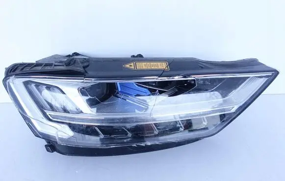 Audi A8 S8 D5 Headlight/headlamp 4N0941086