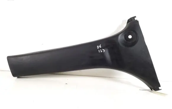 (B) pillar trim (bottom)